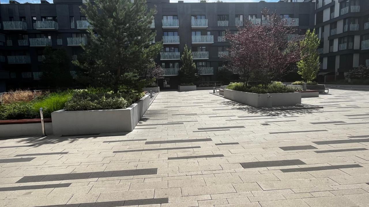 Residence Garden Tower - 8 Min Do Centra, Garaz Praga Zewnętrze zdjęcie